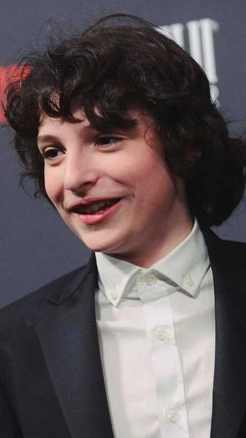 Finn Wolfhard Wallpaper - iXpap