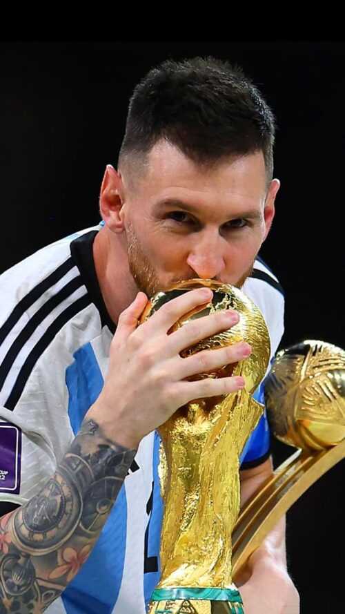 Messi World Cup Trophy Wallpaper - iXpap