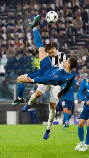 Ronaldo Bicycle Kick Wallpaper